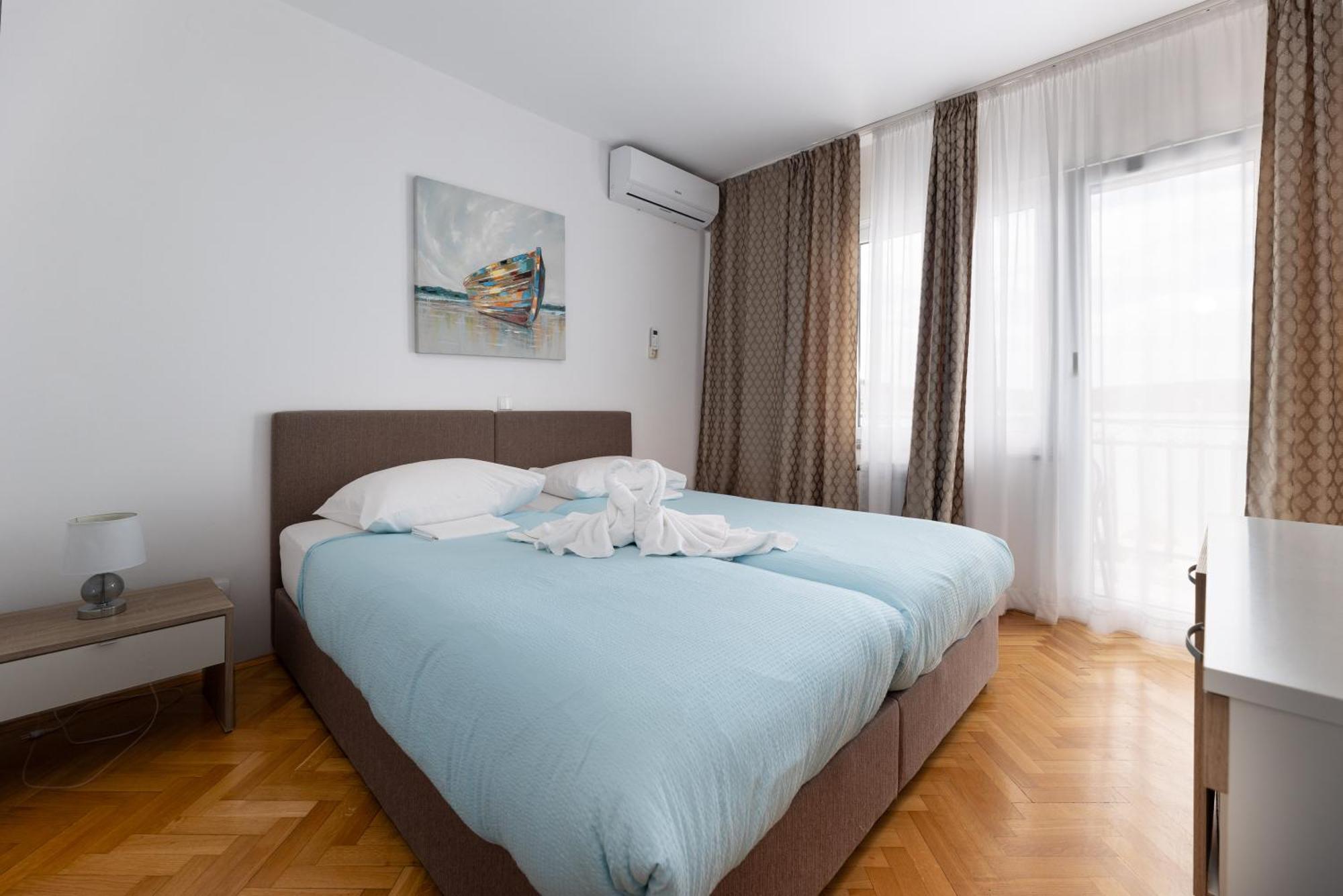 Villa Okruk-10 Meters Away From The Beach 오크루그고른지 외부 사진